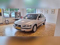 Volvo S60 - 2.0T Edition Liefhebbers auto