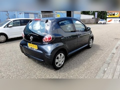Toyota Aygo - 1.0-12V Access 5 D 2010 NAP Airco Apk 07/06/2026