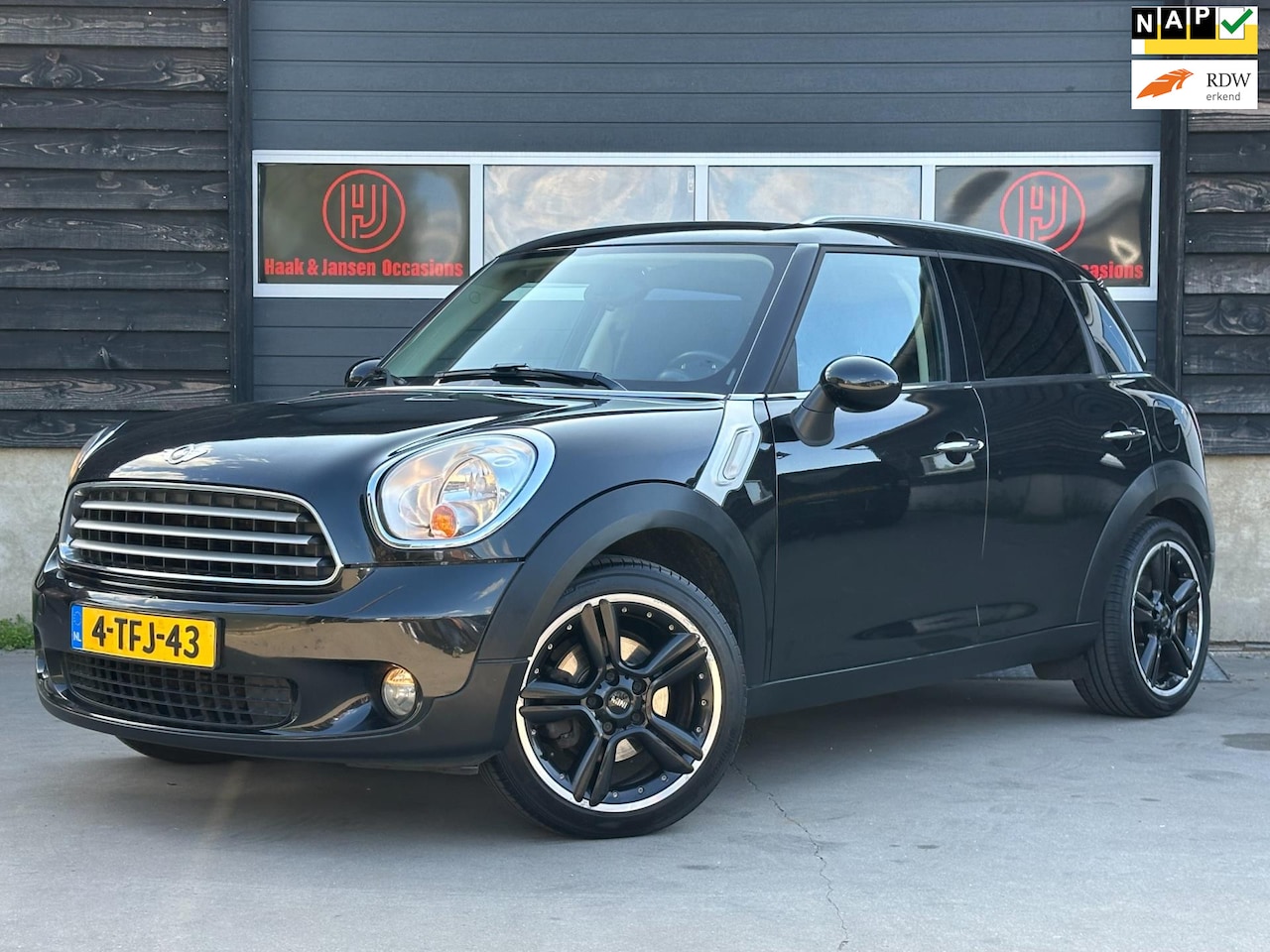 MINI Countryman - Mini 1.6 Cooper Edition Airco Stoelverwarming - AutoWereld.nl
