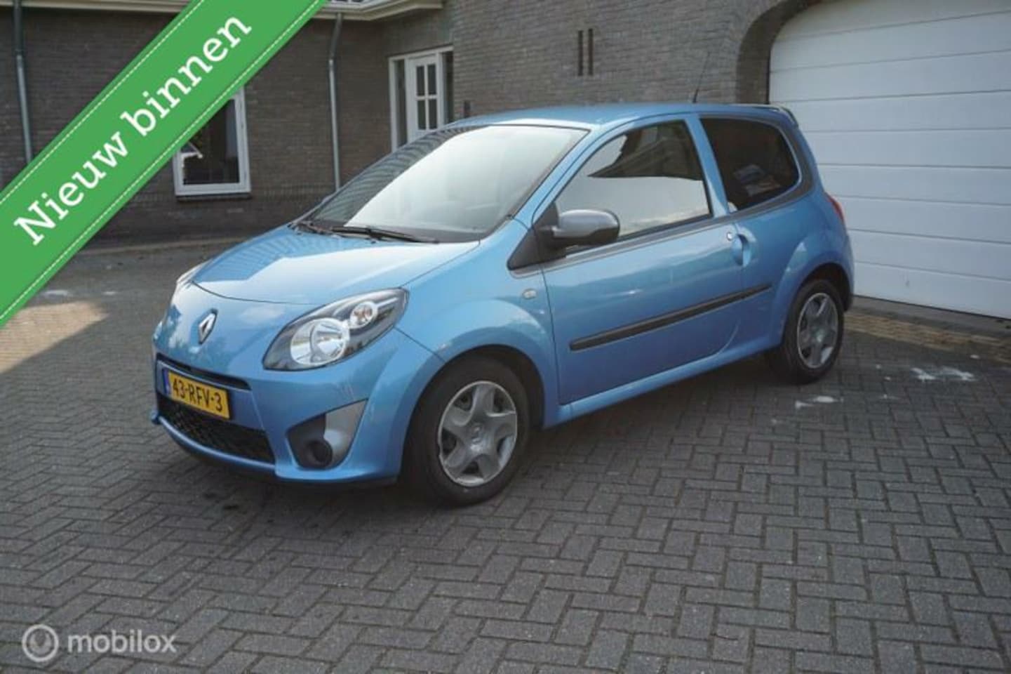 Renault Twingo - 1.2-16V Night & Day - AutoWereld.nl