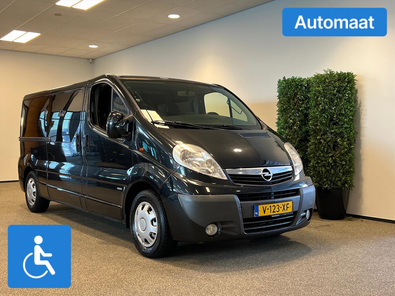 Opel Vivaro - L2H1 Rolstoelbus Automaat (airco) - AutoWereld.nl