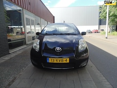 Toyota Yaris - 1.3 VVTi Aspiration MET AIRCO TREKHAAK