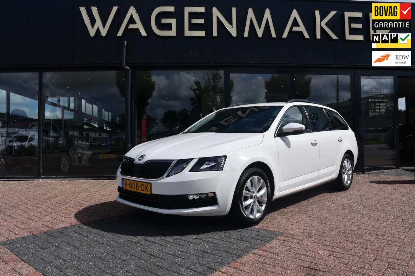 Skoda Octavia Combi - 1.0 TSI Greentech Business Edition NAVI - AutoWereld.nl