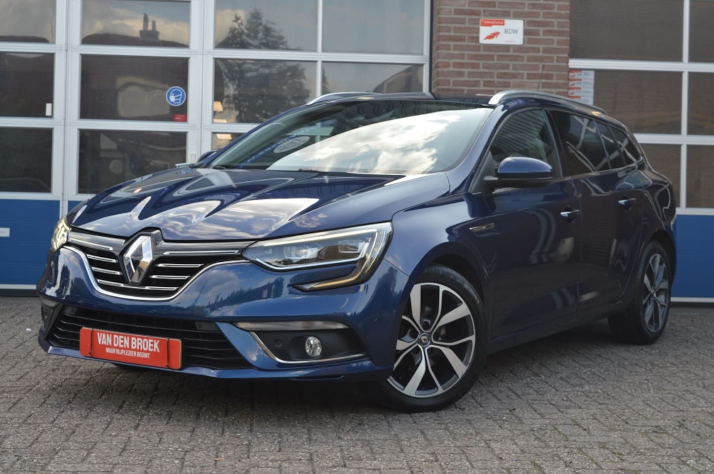 Renault Mégane Estate - 1.2 TCe Bose | NAVI - CAMERA - AutoWereld.nl