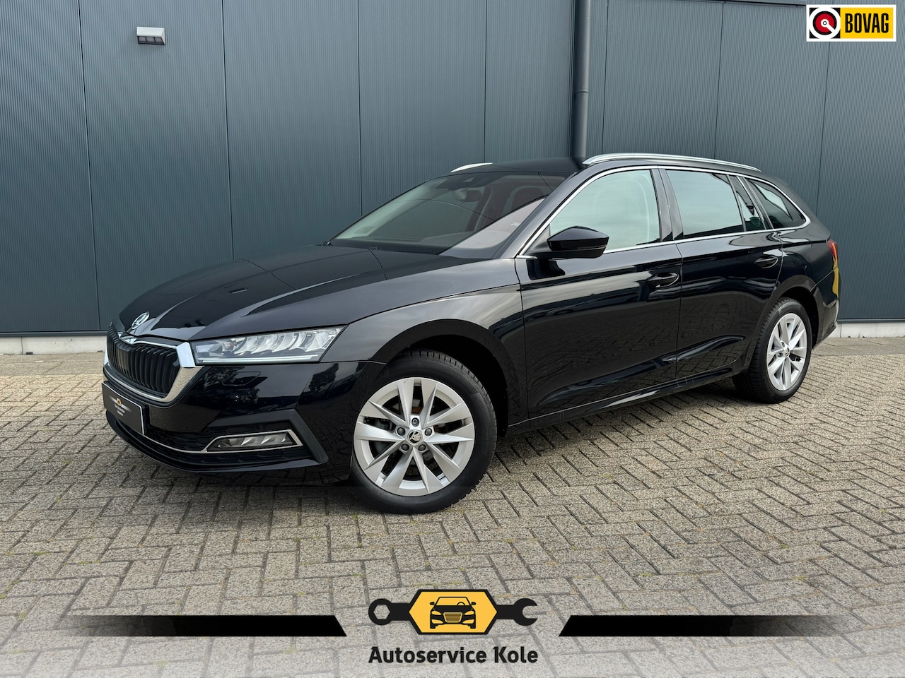 Skoda Octavia Combi - 1.5 TSI * Sideassistent * Visueel Cockpit * Leder * - AutoWereld.nl