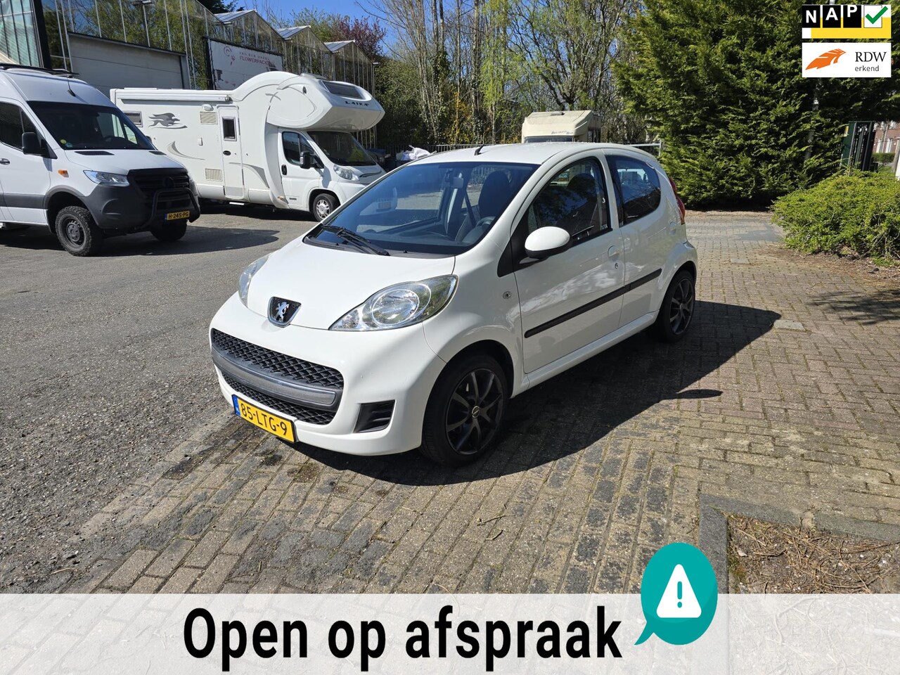 Peugeot 107 - 1.0-12V XS 1 JAAR GARANTIE NIEUWE APK - AutoWereld.nl