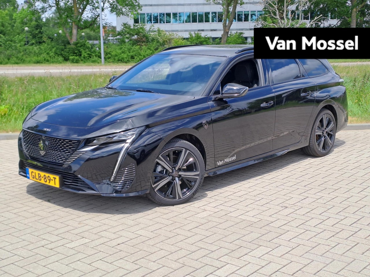 Peugeot 308 SW - 1.2 Hybrid 136 e-DCS6 GT | Camera | Alcantara | Navigatie - AutoWereld.nl