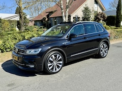 Volkswagen Tiguan - 2.0 TSI 190PK DSG 4Motion R-Line Pano•Trekhaak