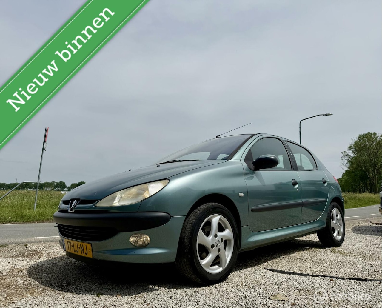 Peugeot 206 - 1.4 Gentry 1.4 Gentry, BJ 2003, Airco, Nette Auto, Velgen - AutoWereld.nl