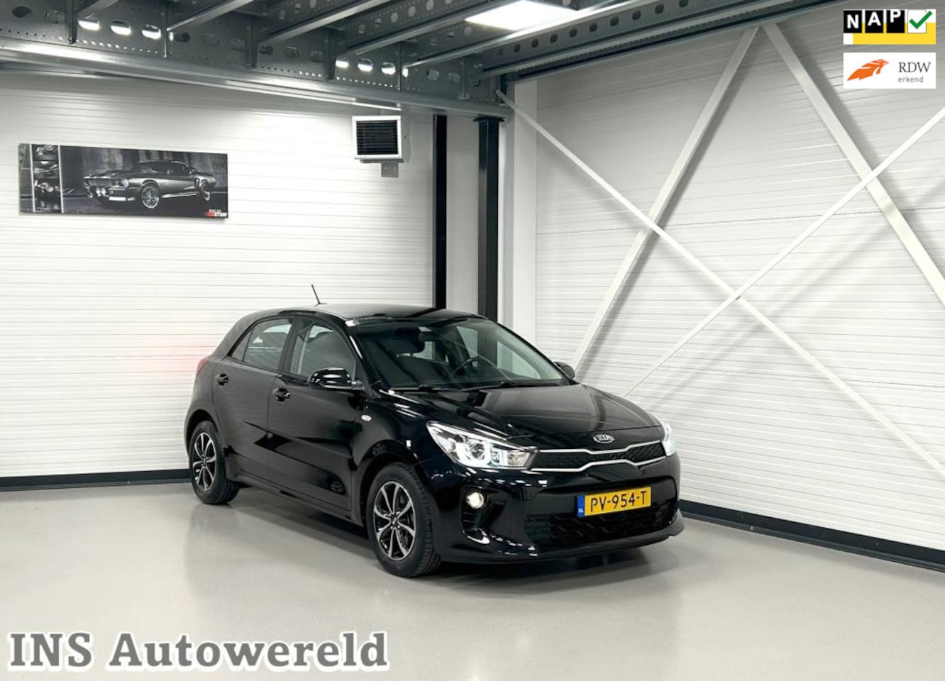 Kia Rio - 100 PK ComfortPlusLine Navigator CarPlay/CruiseC/PDC/Camera/Nav/Elektrisch-pakket/Armsteun - AutoWereld.nl