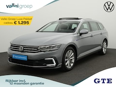 Volkswagen Passat Variant - 1.4 TSI 218 pk DSG PHEV GTE Business | Panoramadak | Achteruitrijcamera | Stoelverwarming