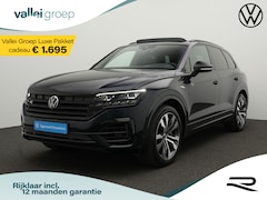 Volkswagen Touareg - 3.0 TSi 462 pk tiptronic eHybrid 4MOTION R-line | Panoramadak | Trekhaak | Puglia leder |