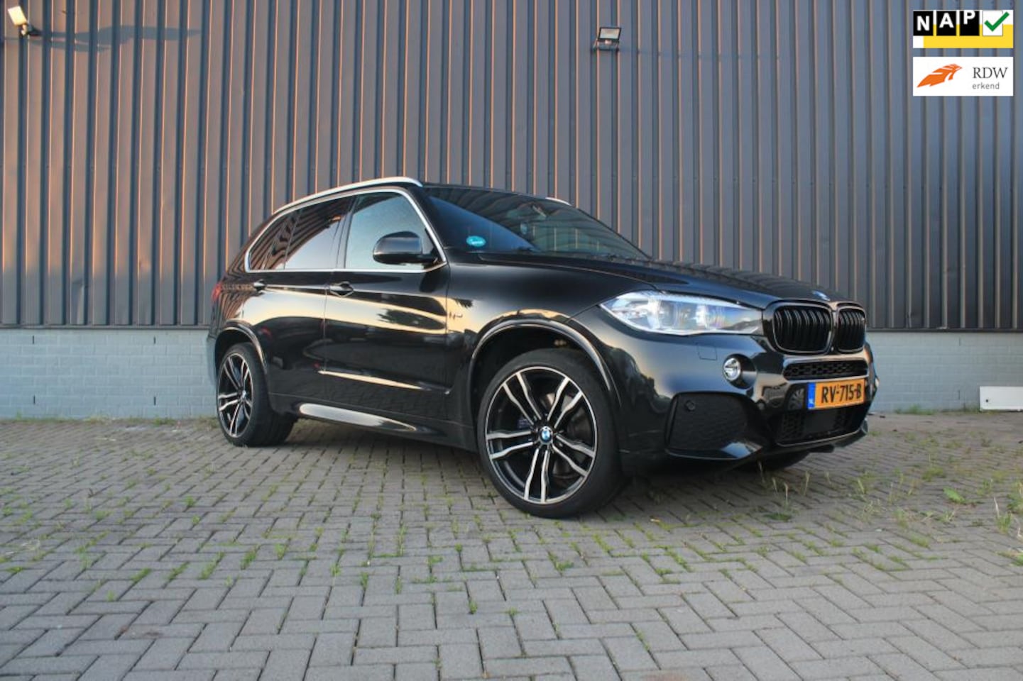 BMW X5 - XDrive40d PANO /M PAK /Adaptieve cruise/ 360 camer - AutoWereld.nl
