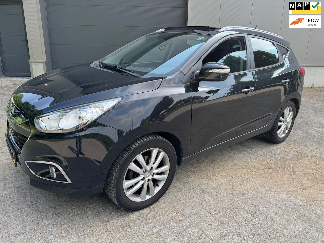 Hyundai ix35 - 2.0i i-Catcher Navi Leer Pano - AutoWereld.nl