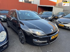 Renault Laguna Estate - 1.5 dCi Bose CLIMA, LEER, TREKHAAK, XENON