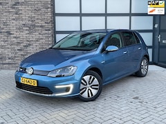 Volkswagen e-Golf - Golf | SOH 83% | NAVIGATIE | ACHTERUITRIJCAMERA | Trekhaak | Parkeersensoren Voor + Achter