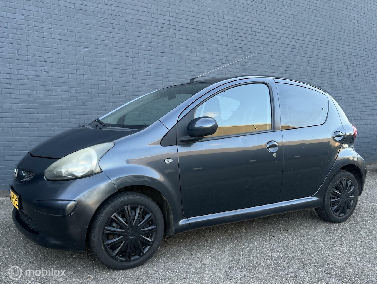 Toyota Aygo - 1.0-12V + inruilkoopje - AutoWereld.nl
