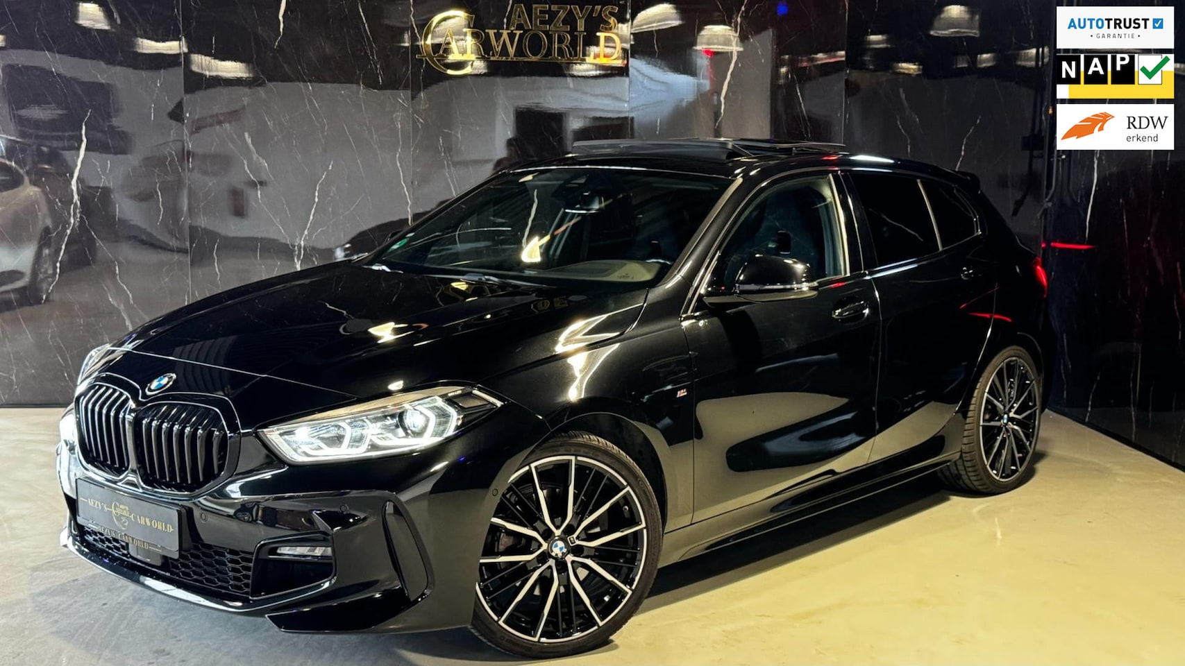 BMW 1-serie - 118i M-Sport PANO|HUD|SFEER|KUIP|CAM| VOL - AutoWereld.nl
