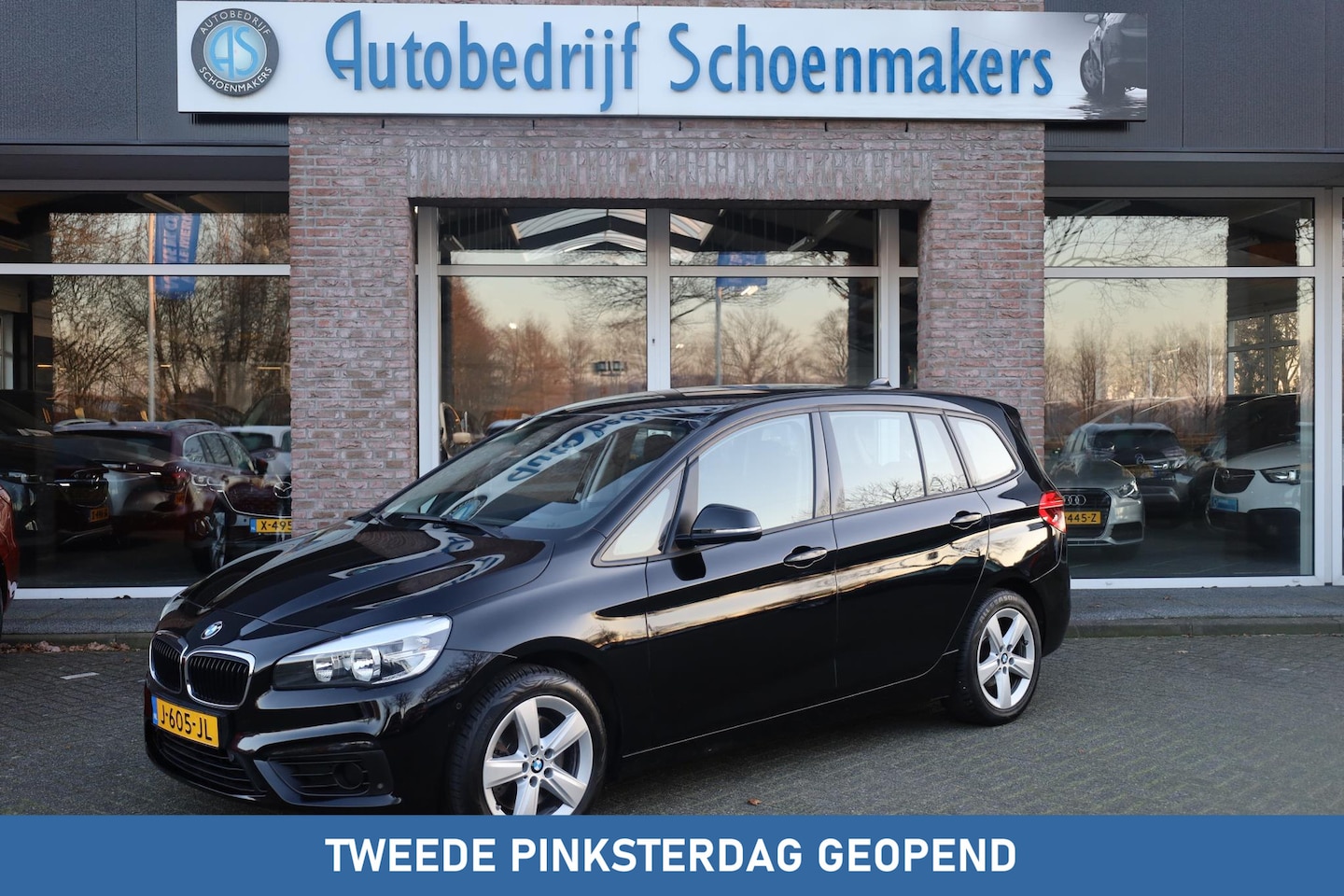 BMW 2-serie Gran Tourer - 220i Executive 192PK!! NAVI STOELVERWARMING 17"LMV AIRCO 2xPDC - AutoWereld.nl