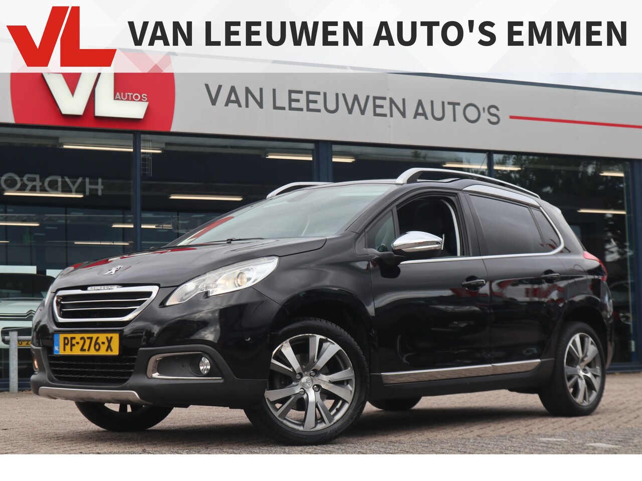 Peugeot 2008 - 1.2 PureTech Féline | Cruise | Trekhaak | Navigatie - AutoWereld.nl