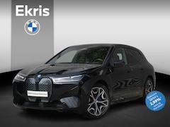 BMW iX - xDrive50 Sportpakket | 22 inch LM Aerodynamic | Stoelventilatie voor beide voorstoelen | D