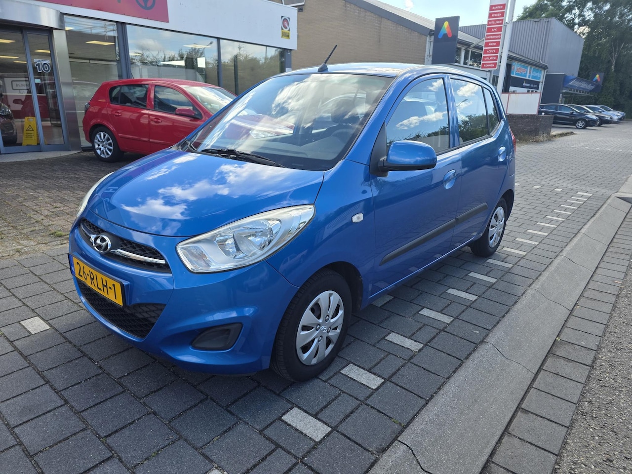 Hyundai i10 - 1.1 i-Drive 5 deurs,  elektrische ramen , centrale vergendeling slechts 54000 km gelopen - AutoWereld.nl