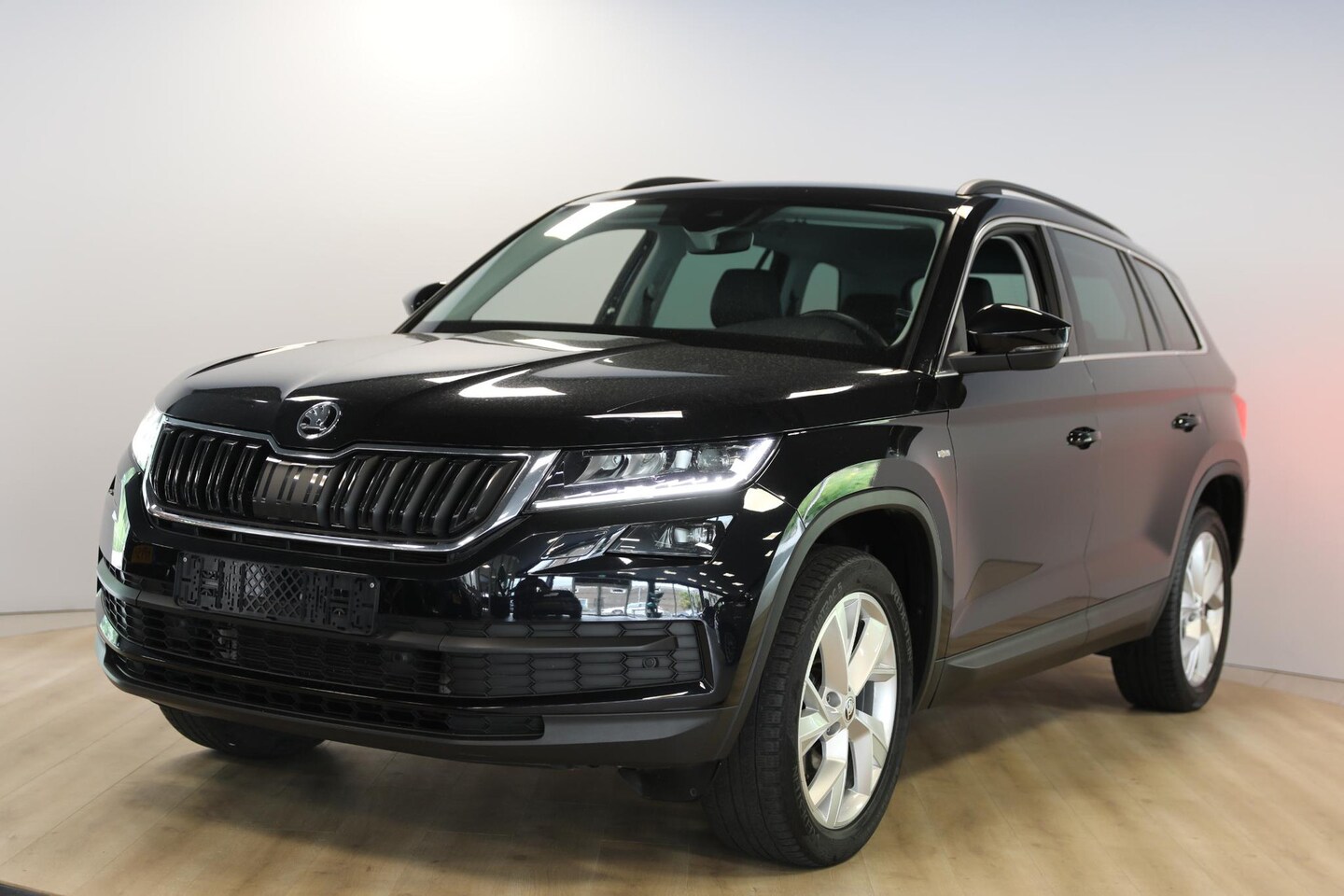 Skoda Kodiaq - 1.5 TSI Business Edition Plus | Trekhaak Elektrisch | Leer | Cruise Adaptief - AutoWereld.nl