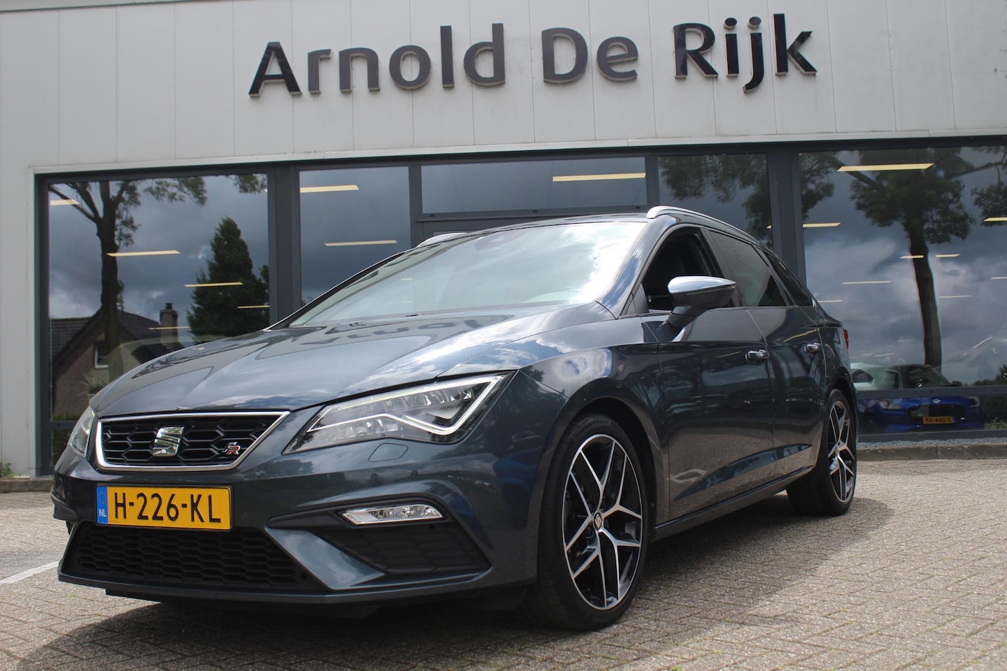 Seat Leon ST - 1.5 TSI FR Ultimate Edition 1.5 TSI FR Ultimate Edition - AutoWereld.nl