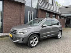 Volkswagen Tiguan - 1.4 TSI R-Line Edition + CUP UITVOERING | TREKHAAK | NAV | PDC V+A
