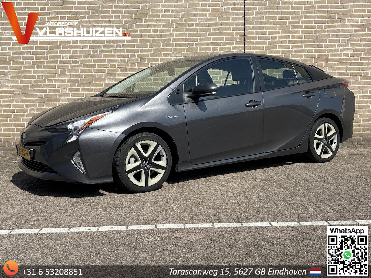 Toyota Prius - 1.8 Business Plus € 9.900 NETTO | Climate | Cruise | Navi | Camera | - AutoWereld.nl
