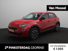 Fiat 600e - RED 54 kWh | Carplay | Parkeersensoren | Ruime Auto |