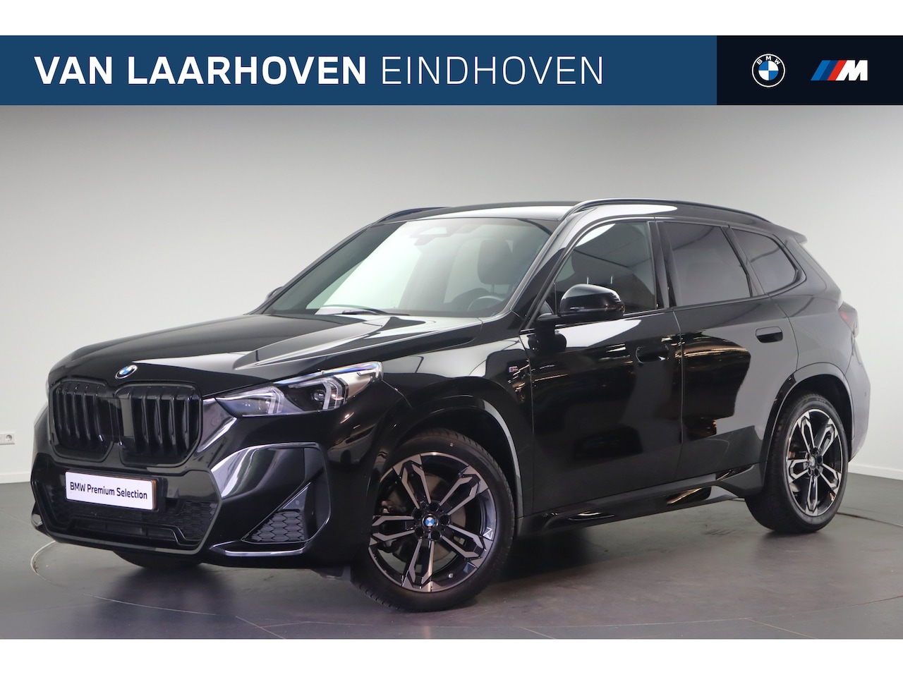 BMW X1 - xDrive23i M Sport Automaat / Sportstoelen / Achteruitrijcamera / Adaptieve LED / M Adaptie - AutoWereld.nl