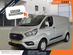 Ford Transit Custom - 131pk L2H1 Trend Trekhaak Camera Cruise control Airco Parkeersensoren 3-Zits Euro6