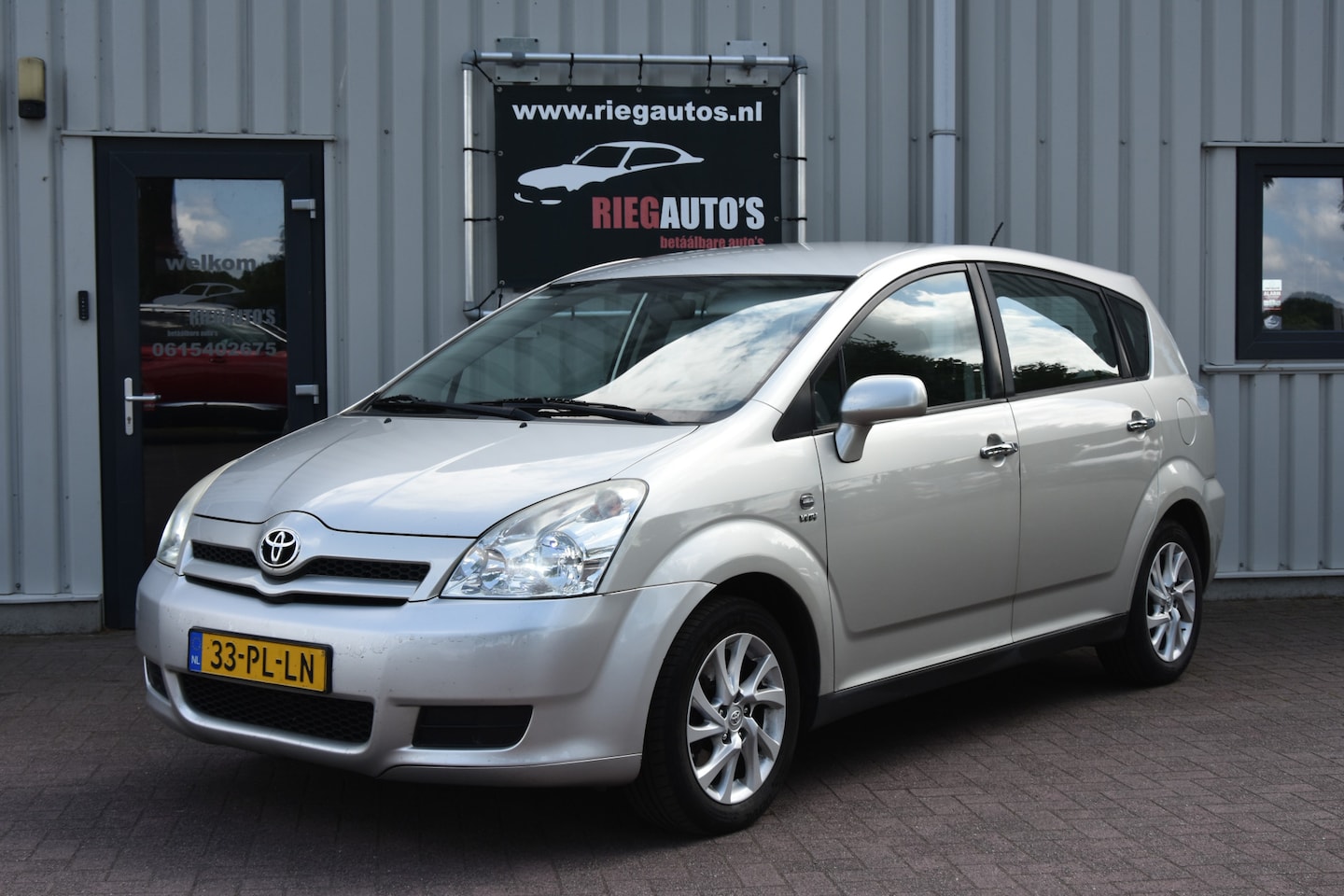 Toyota Corolla Verso - 1.6 VVT-i Terra Leerr, Airco, Trekhaak, 7 persoons mogelijk!! - AutoWereld.nl