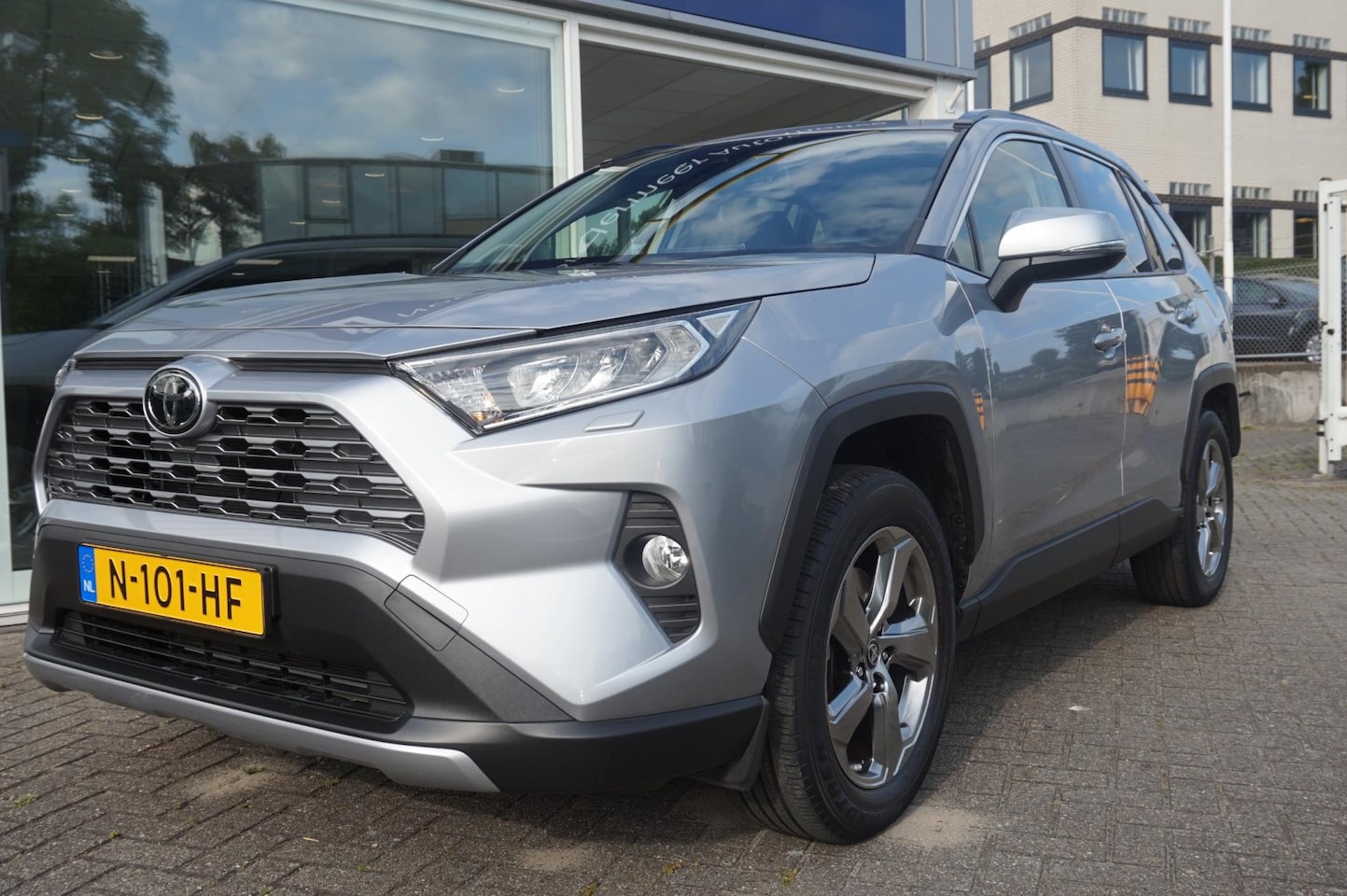 Toyota RAV4 - 2.0 VVT-iE Style navigatie / JBL / trekhaak / camera - AutoWereld.nl