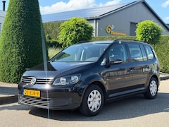 Volkswagen Touran - 1.6 TDI Trendline BlueMotion 2012 Navi
