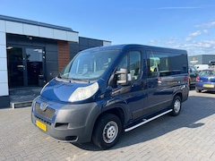 Peugeot Boxer - 2.2 HDI L1 5 persoons met 1 rolstoel plek en oprijplaat 2011