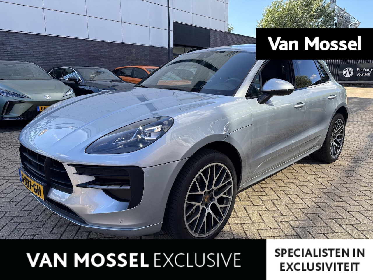 Porsche Macan - 2.0 | SPORTDESIGN | SPORTUITLAATEINDPIJPEN | BOSE AUDIO | PANORAMA/SCHUIF-KANTELDAK | PASM - AutoWereld.nl