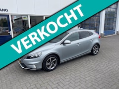 Volvo V40 - 2.0 T3 R-Design