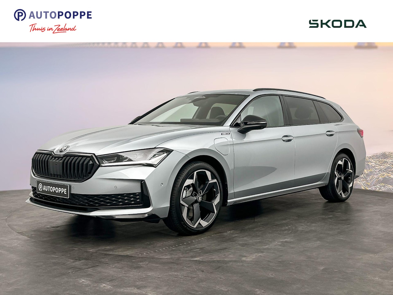Skoda Superb - Sportline Business 1.5 TSI PHEV 150 kW / 204 PK Co - AutoWereld.nl