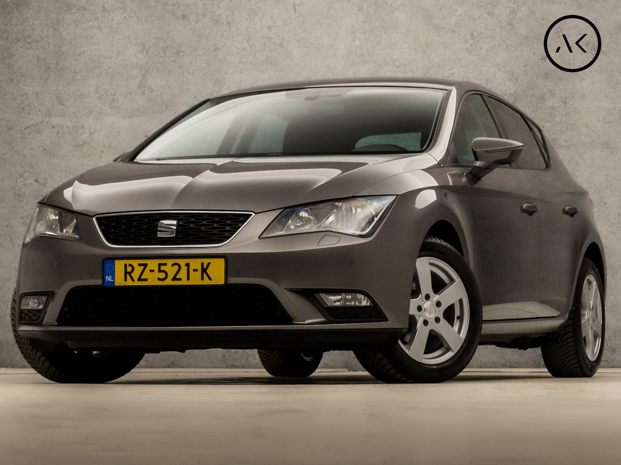 Seat Leon - 1.2 TSI Sport (SCHERM, CLIMATE, STOELVERWARMING, GETINT GLAS, SPORTSTOELEN, CRUISE, PARKEE - AutoWereld.nl