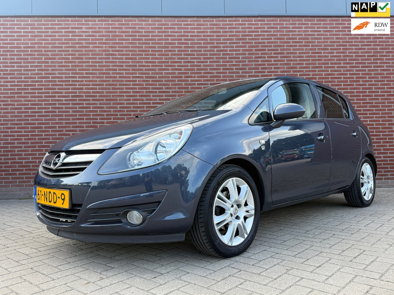 Opel Corsa - 1.4-16V '111' Edition / NAP / Airco / Nette auto - AutoWereld.nl