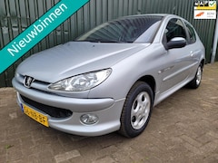 Peugeot 206 - 1.4 Quiksilver nw apk keuring