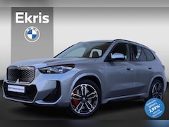 BMW iX1 - eDrive20 67 kWh M-Sportpakket / Travel Pack / Premium Pack / Comfort Pack / 19'' /