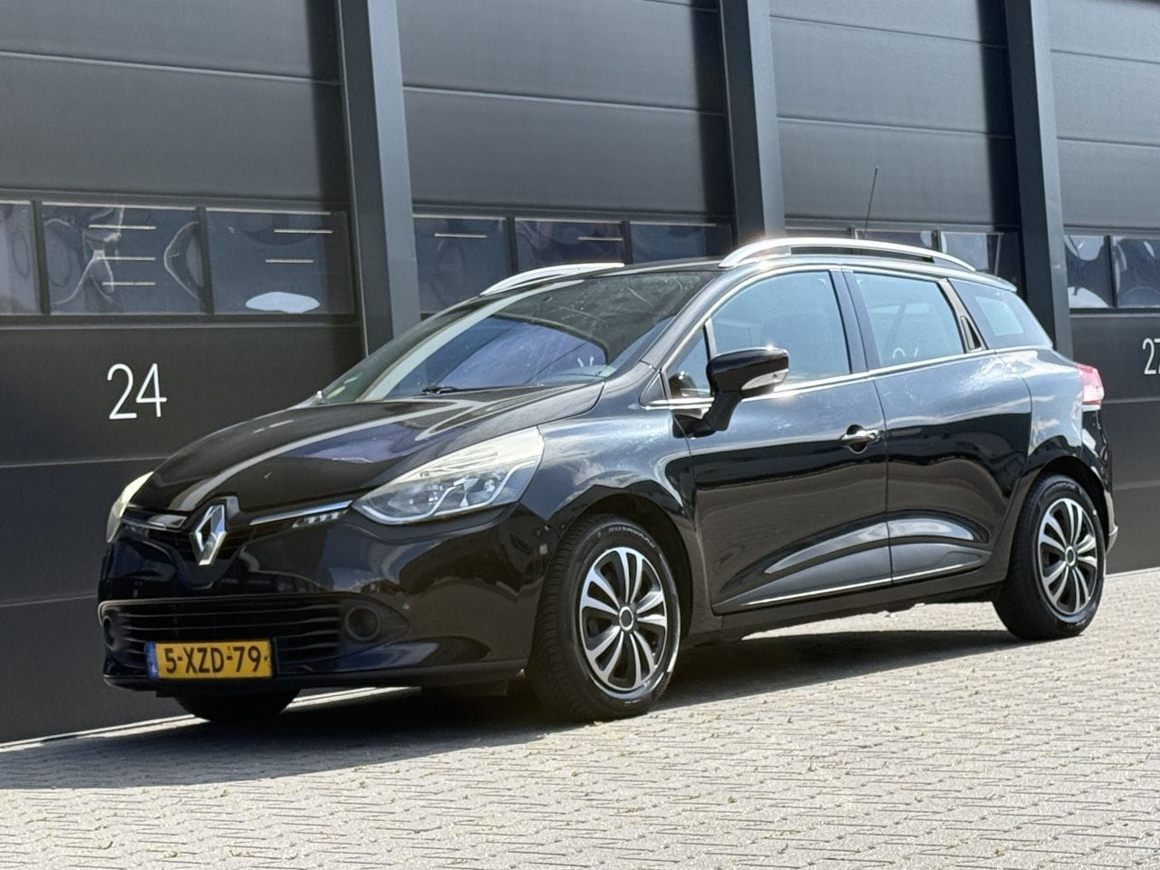 Renault Clio - 1.5 dCi ECO Expression - AutoWereld.nl