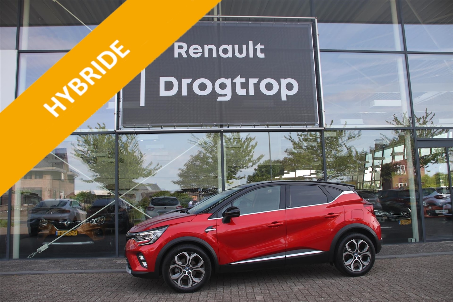 Renault Captur - 160PK-PLUG IN HYBRID-INTENS-50DKM-NAVI-CAMERA-18"- - AutoWereld.nl