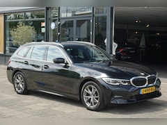 BMW 3-serie Touring - 318i High Executive Edition | Leer | Carplay