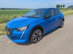 Peugeot e-208 - EV 50 kWh GT Pack BTW | NL-auto | 16% | Lage km | Panoramadak