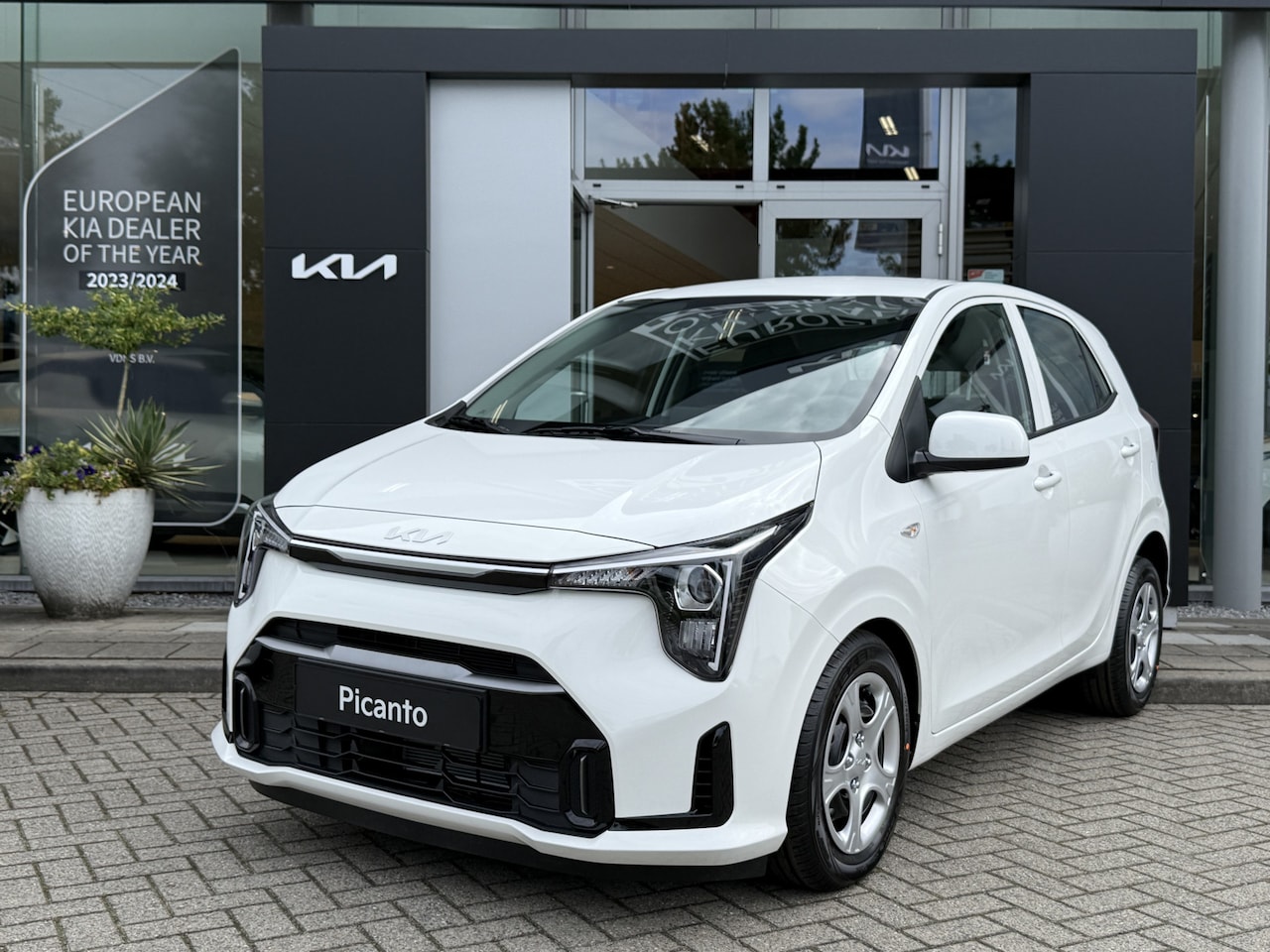 Kia Picanto - 1.0 DPI DynamicLine | Direct leverbaar | 10 jaar garantie | Info Bas: 0492-588982 Info Bas - AutoWereld.nl