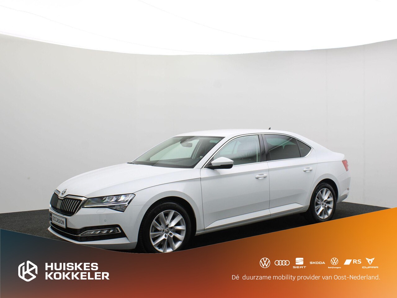 Skoda Superb - Business Edition Plus 1.5 TSI 150pk DSG Automaat Achteruitrijcamera, Navigatie, Airco, Cru - AutoWereld.nl